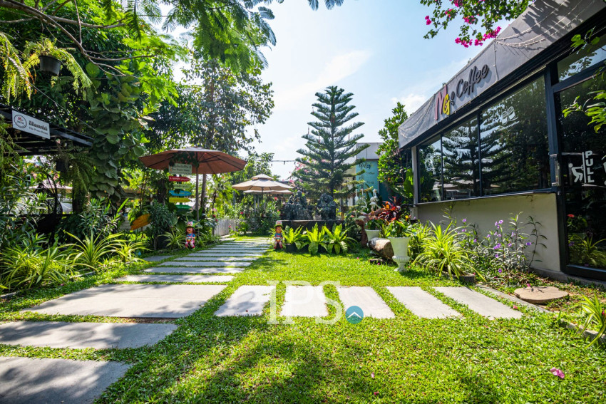 8 Bedroom Commercial Villa For Rent - Teuk Vil, Siem Reap