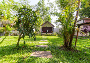 8 Bedroom Commercial Villa For Rent - Teuk Vil, Siem Reap thumbnail