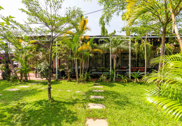 8 Bedroom Commercial Villa For Rent - Teuk Vil, Siem Reap thumbnail
