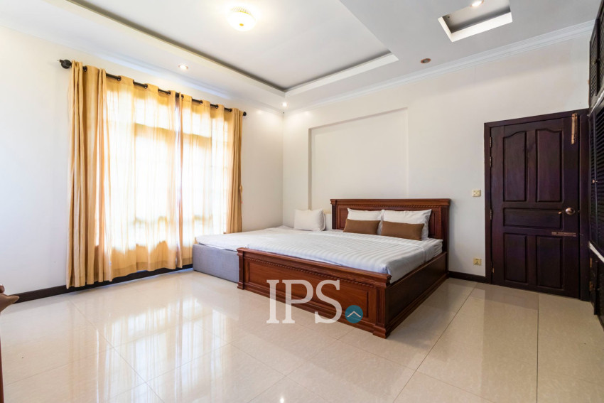 8 Bedroom Commercial Villa For Rent - Teuk Vil, Siem Reap