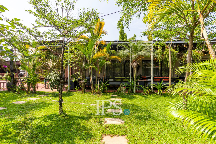 8 Bedroom Commercial Villa For Rent - Teuk Vil, Siem Reap