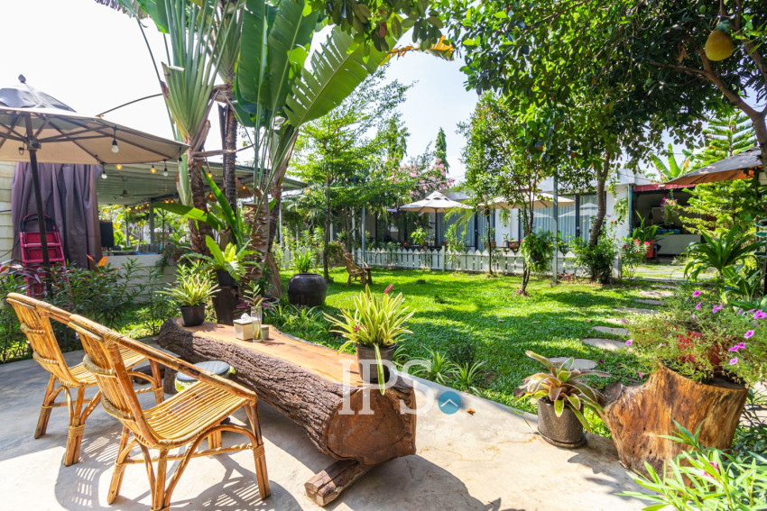 8 Bedroom Commercial Villa For Rent - Teuk Vil, Siem Reap
