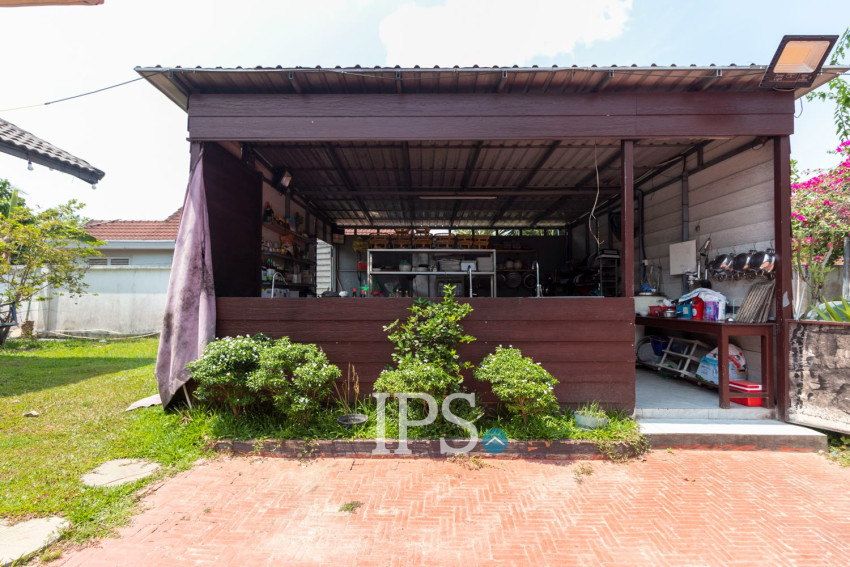 8 Bedroom Commercial Villa For Rent - Teuk Vil, Siem Reap