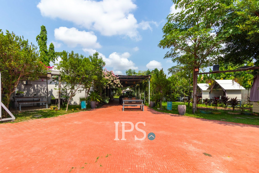 8 Bedroom Commercial Villa For Rent - Teuk Vil, Siem Reap