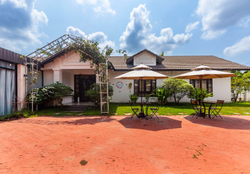 8 Bedroom Commercial Villa For Rent - Teuk Vil, Siem Reap thumbnail
