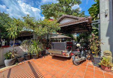 1 Bedroom Apartment For Rent - Svay Dangkum, Siem Reap thumbnail