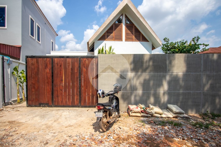 3 Bedroom House For Rent - Svay Dangkum, Siem Reap