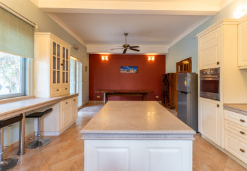 4 Bedroom Villa For Sale - Prek Pra, Chhbar Ampov, Phnom Penh thumbnail
