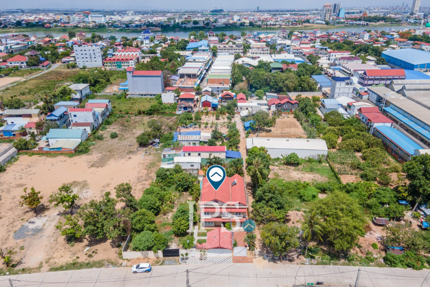 4 Bedroom Villa For Sale - Prek Pra, Chhbar Ampov, Phnom Penh