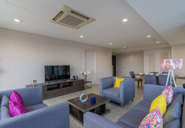 2 Bedroom Serviced Apartment For Rent - Teuk La Ark 1 , Phnom Penh thumbnail