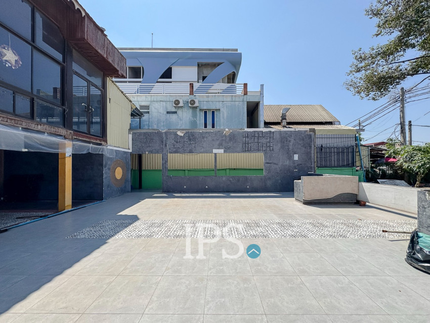 372 Sqm Commercial Space For Rent - Svay Dangkum, Siem Reap