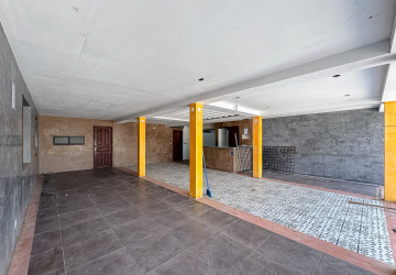 372 Sqm Commercial Space For Rent - Svay Dangkum, Siem Reap thumbnail
