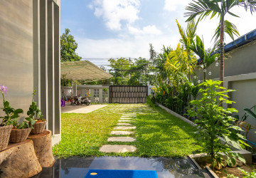 3 Bedroom Villa For Rent - Sala Kamreuk, Siem Reap thumbnail