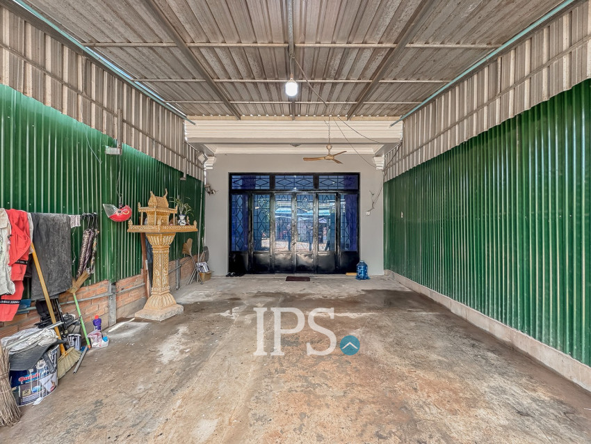 2 Bedroom House For Rent - Svay Dangkum, Siem Reap