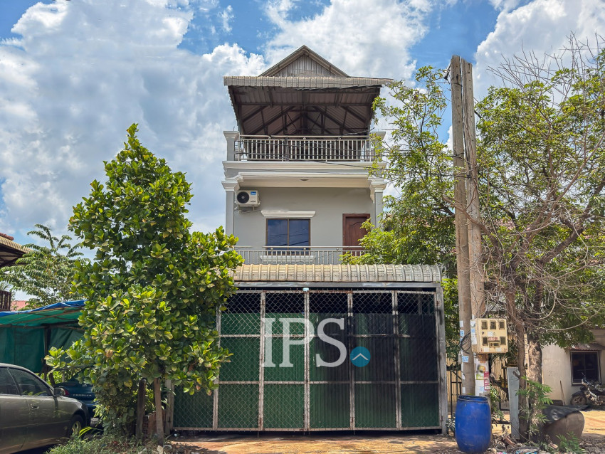 2 Bedroom House For Rent - Svay Dangkum, Siem Reap