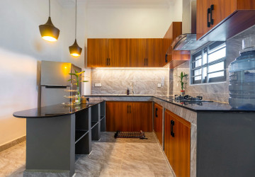 2 Bedroom House For Rent - Sangkat Siem Reap, Siem Reap thumbnail