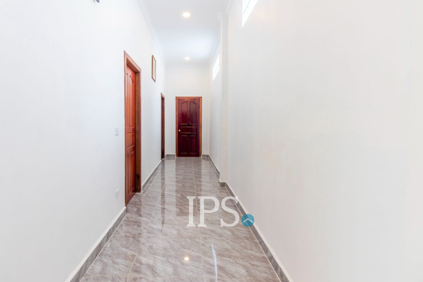 2 Bedroom House For Rent - Sangkat Siem Reap, Siem Reap