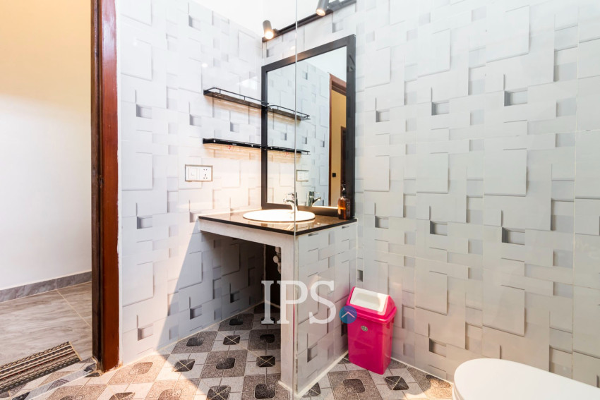 2 Bedroom House For Rent - Sangkat Siem Reap, Siem Reap