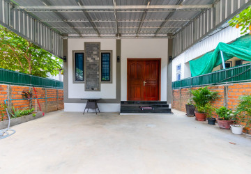 2 Bedroom House For Rent - Sangkat Siem Reap, Siem Reap thumbnail