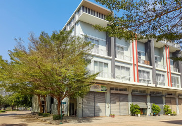 5 Bedroom Shophouse For Sale - Borey Angkor Premier Palace, Svay Dangkum, Siem Reap thumbnail