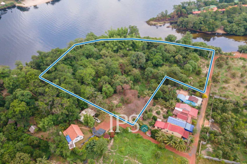 7,601 Sqm Land For Sale - Along Preaek Tuek Chu, Kampot Province