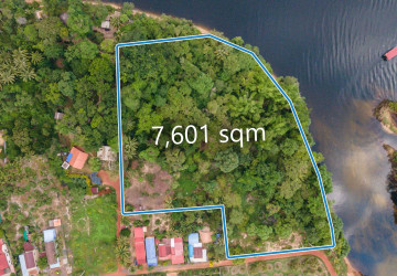 7,601 Sqm Land For Sale - Along Preaek Tuek Chu, Kampot Province thumbnail