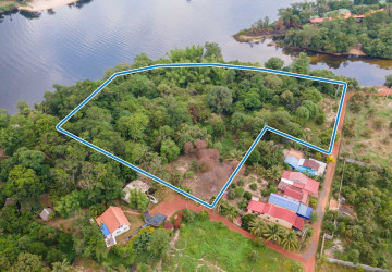 7,601 Sqm Land For Sale - Along Preaek Tuek Chu, Kampot Province thumbnail