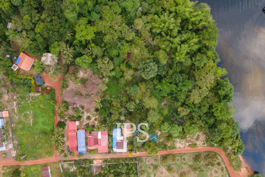 7,601 Sqm Land For Sale - Along Preaek Tuek Chu, Kampot Province