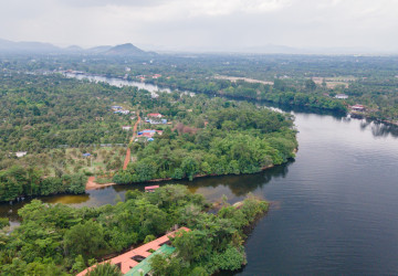 7,601 Sqm Land For Sale - Along Preaek Tuek Chu, Kampot Province thumbnail