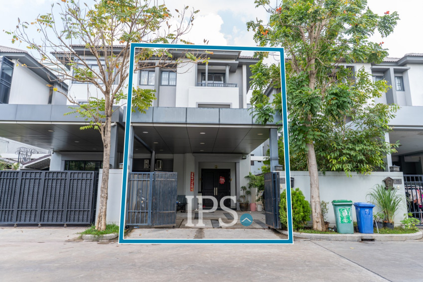 4 Bedroom Twin Villa For Sale - Chip Mong Landmark 271, Chak Angrae Kraom, Phnom Penh