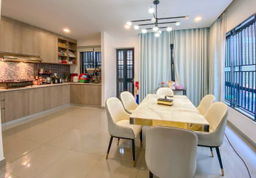 4 Bedroom Twin Villa For Sale - Chip Mong Landmark 271, Chak Angrae Kraom, Phnom Penh thumbnail