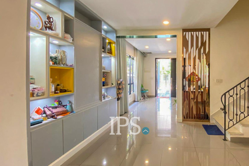 4 Bedroom Twin Villa For Sale - Chip Mong Landmark 271, Chak Angrae Kraom, Phnom Penh