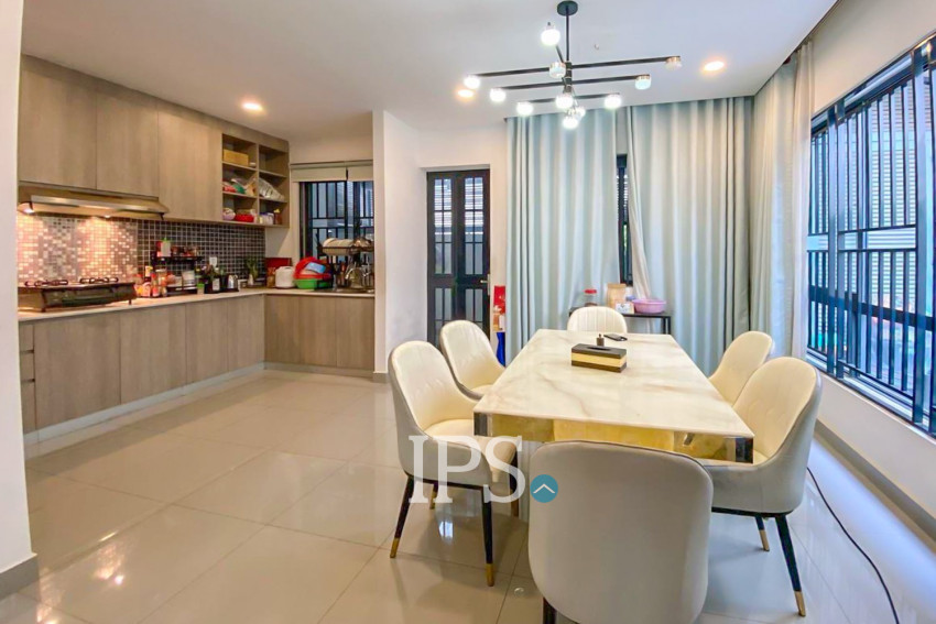 4 Bedroom Twin Villa For Sale - Chip Mong Landmark 271, Chak Angrae Kraom, Phnom Penh