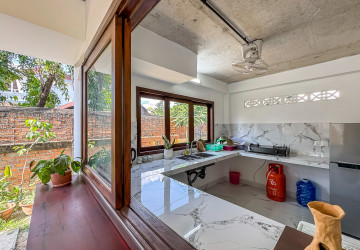 2 Bedroom Wooden House For Rent - Sala Kamreuk, Siem Reap thumbnail