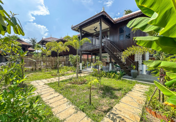 2 Bedroom Wooden House For Rent - Sala Kamreuk, Siem Reap thumbnail