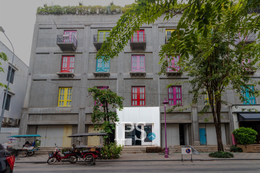 90 Sqm Retail Space For Rent - Svay Dangkum, Siem Reap