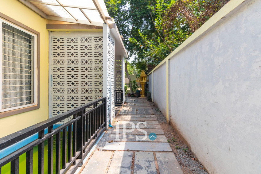 3 Bedroom Villa Compound For Rent - Kouk Chak, Siem Reap