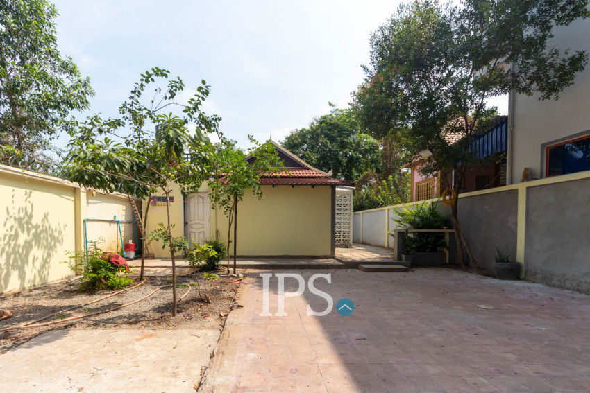 3 Bedroom Villa Compound For Rent - Kouk Chak, Siem Reap