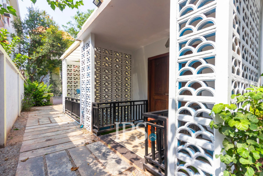 3 Bedroom Villa Compound For Rent - Kouk Chak, Siem Reap