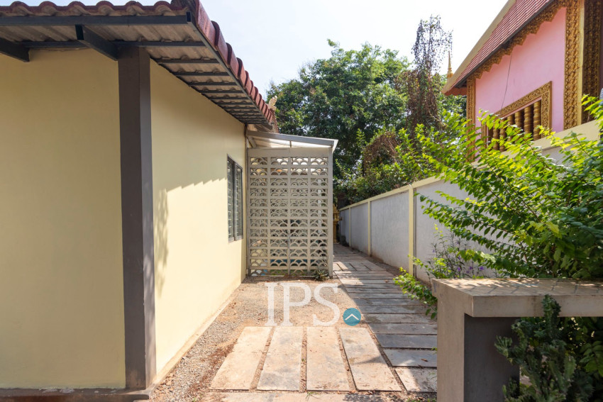 3 Bedroom Villa Compound For Rent - Kouk Chak, Siem Reap