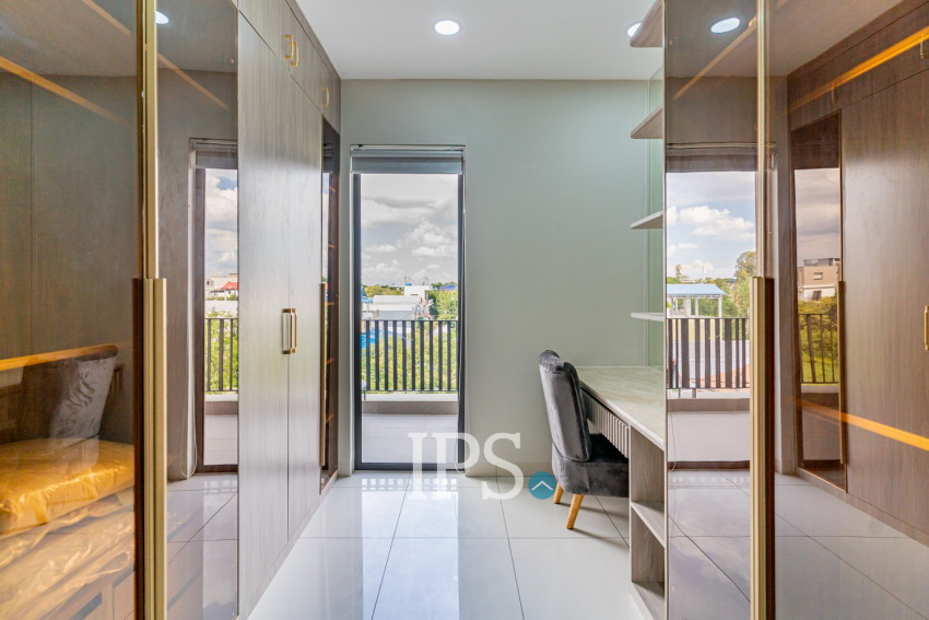 6 Bedroom Villa Udom For Rent - Chankiri Palm Creek, Preaek Kampues, Phnom Penh