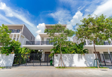 6 Bedroom Villa Udom For Rent - Chankiri Palm Creek, Preaek Kampues, Phnom Penh thumbnail