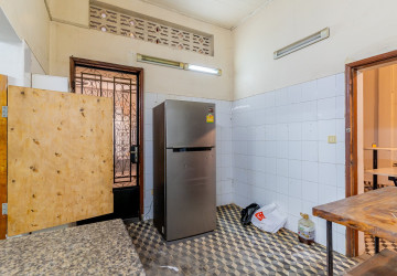 120 Sqm Commercial Villa For Rent - Tonle Bassac, Phnom Penh thumbnail