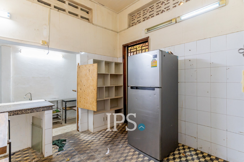 120 Sqm Commercial Villa For Rent - Tonle Bassac, Phnom Penh