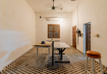 120 Sqm Commercial Villa For Rent - Tonle Bassac, Phnom Penh thumbnail