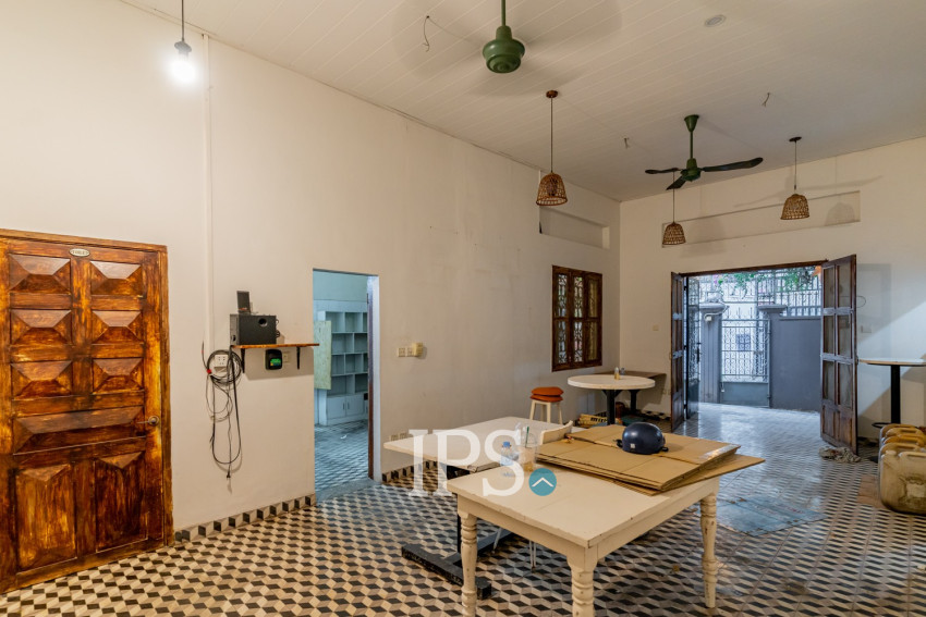 120 Sqm Commercial Villa For Rent - Tonle Bassac, Phnom Penh