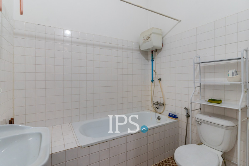 120 Sqm Commercial Villa For Rent - Tonle Bassac, Phnom Penh