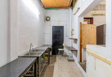 120 Sqm Commercial Villa For Rent - Tonle Bassac, Phnom Penh thumbnail