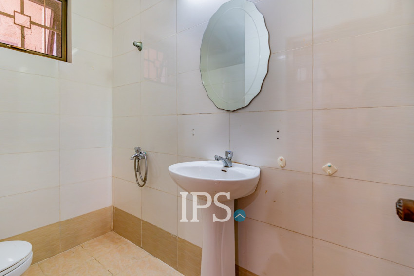 4 Bedroom Twin Villa For Sale - Borey New World, Sen Sok, Phnom Penh