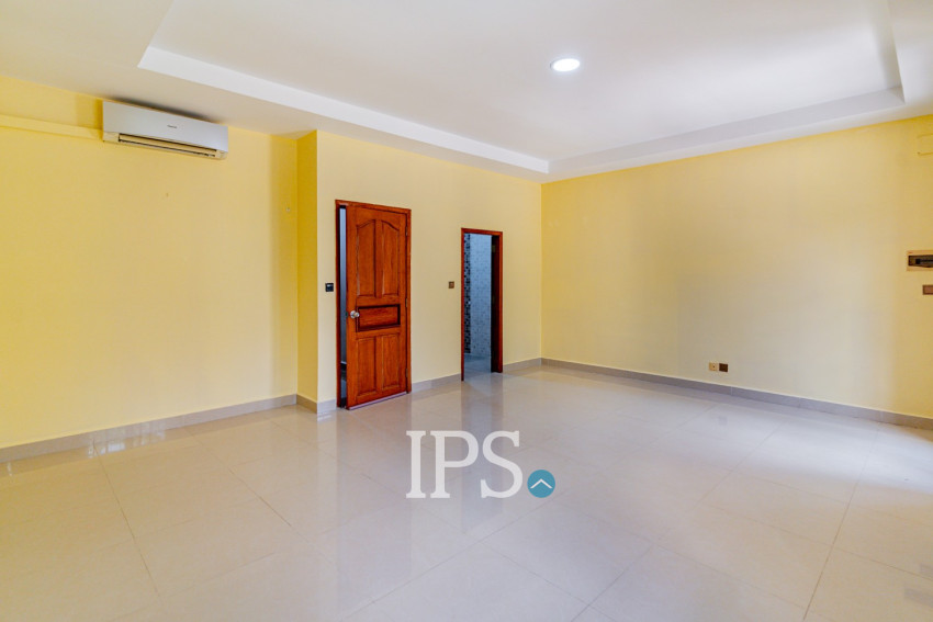 4 Bedroom Twin Villa For Sale - Borey New World, Sen Sok, Phnom Penh
